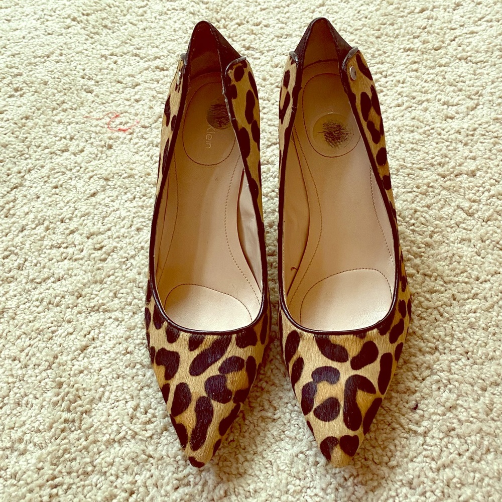 Animal print pumps